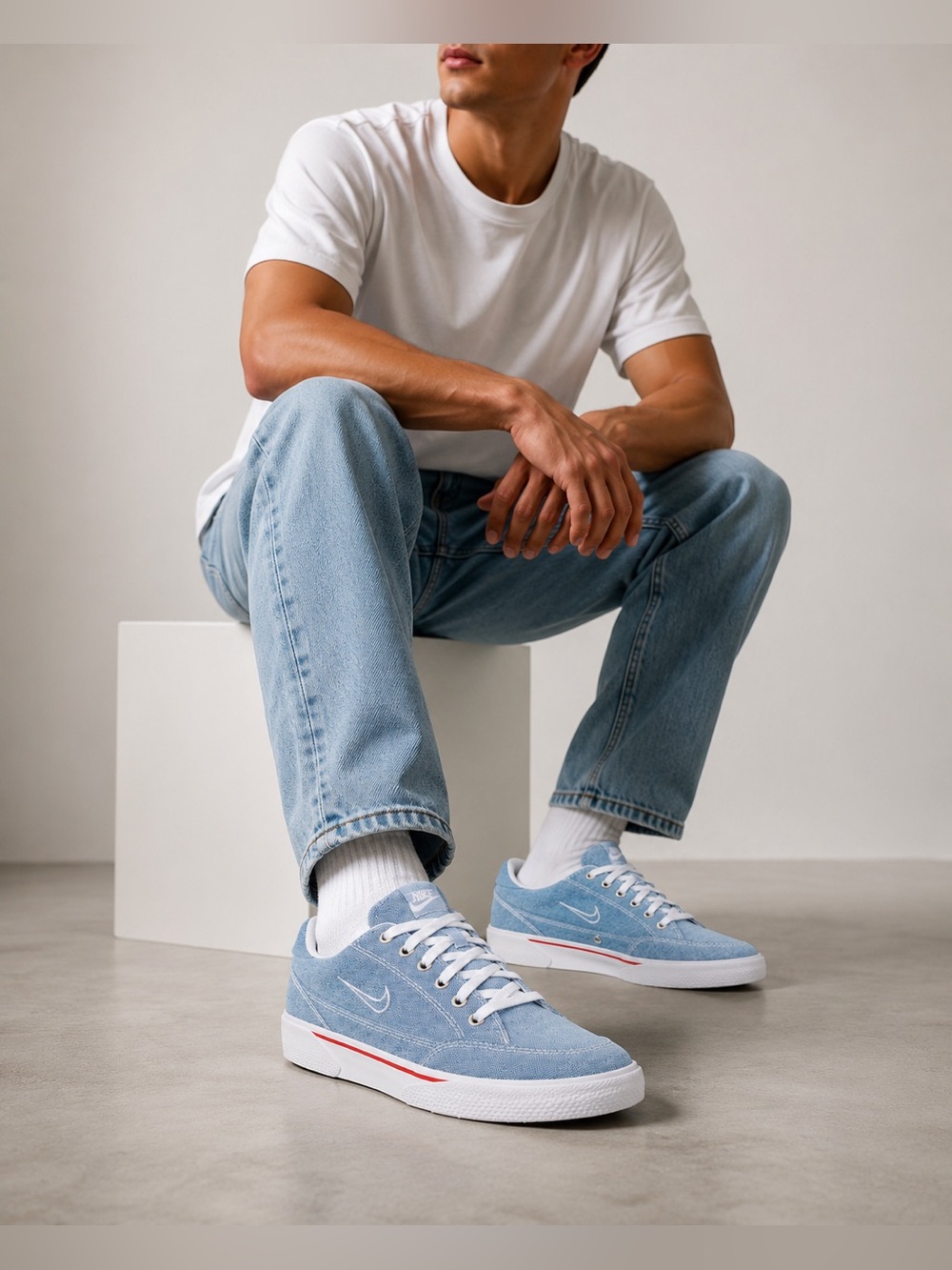 NIKE Men’s Gts 97 Denim - Blue
$166 MSRP with flaw